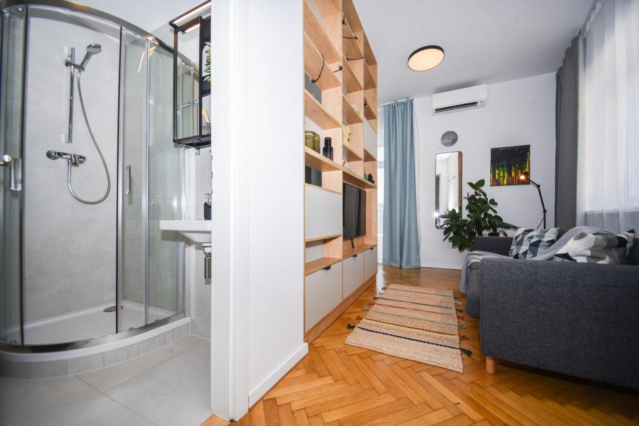 City Center Studio - Comfy & Modern Братислава Экстерьер фото