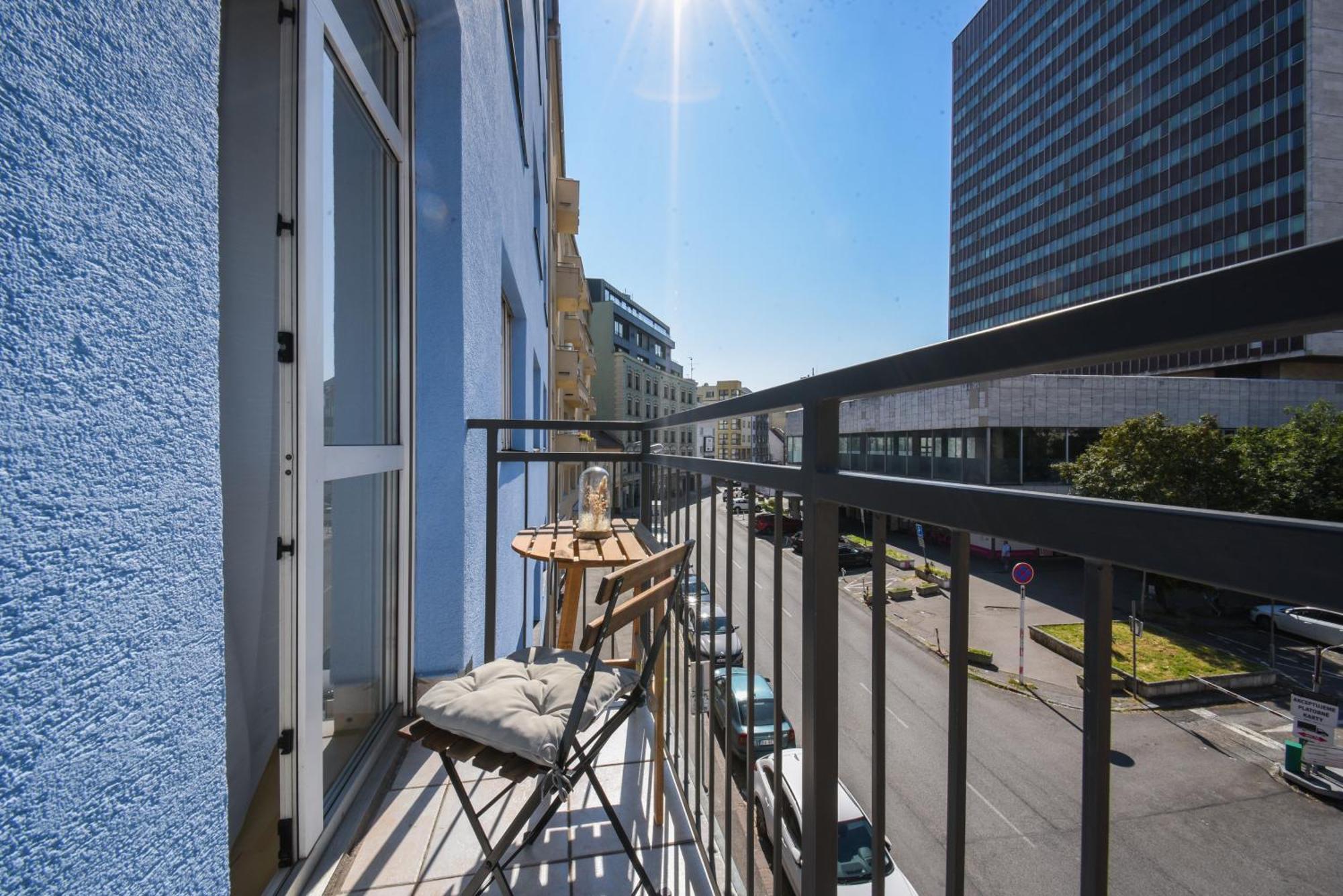 City Center Studio - Comfy & Modern Братислава Экстерьер фото